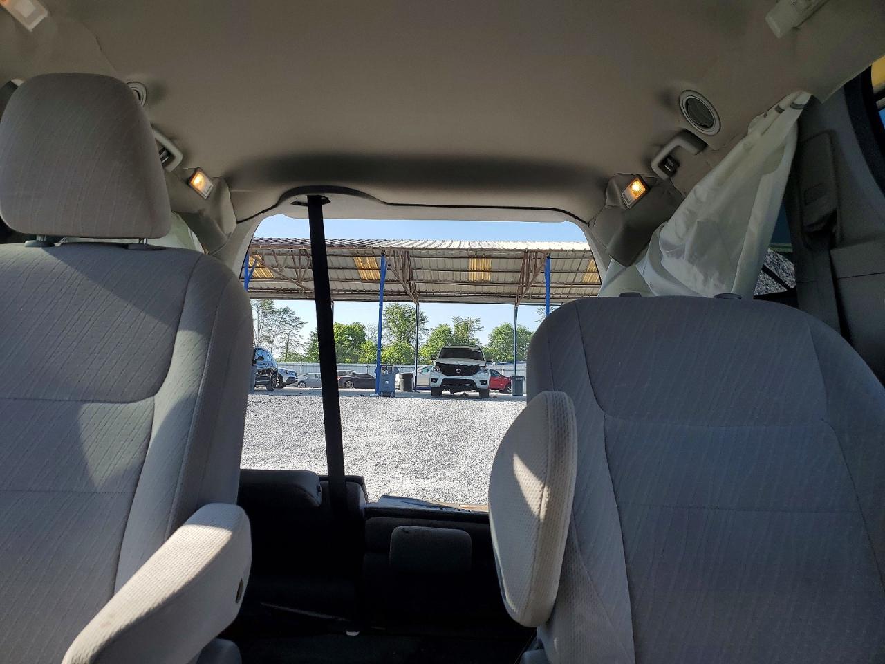 Toyota Sienna Le