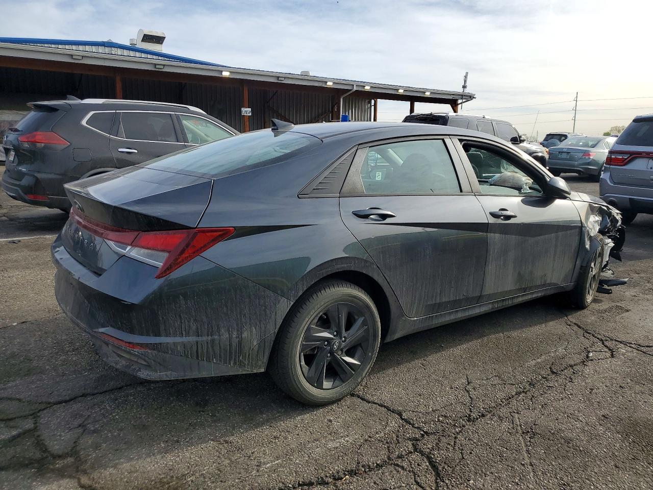 Hyundai ELANTRA Sel