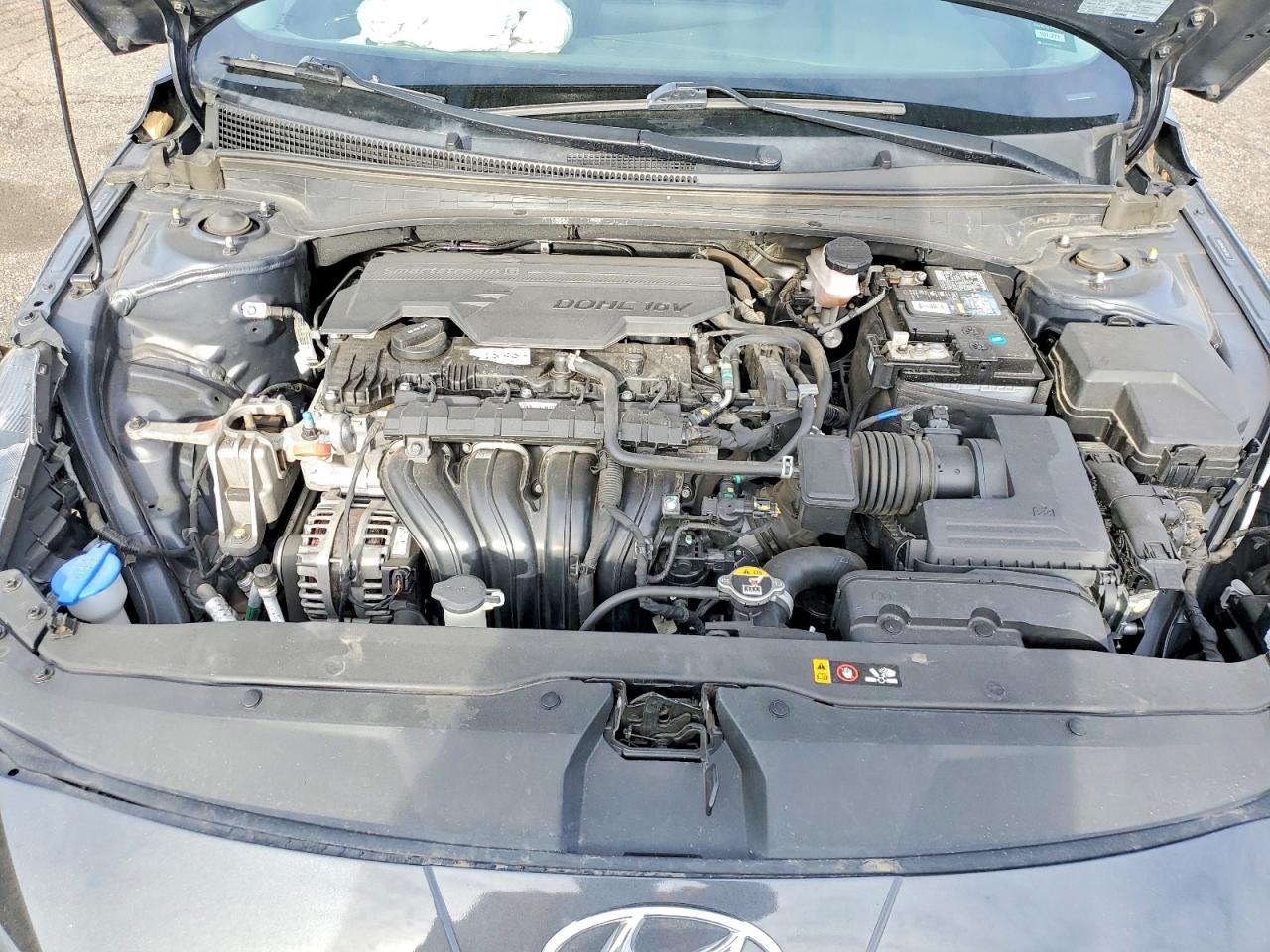 Hyundai ELANTRA Sel