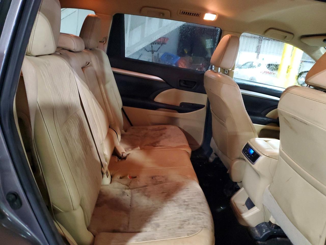 Toyota Highlander Le Plus