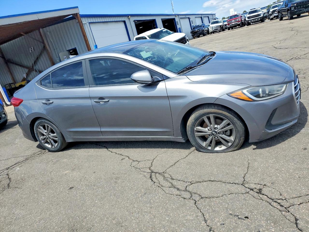 Hyundai ELANTRA Sel
