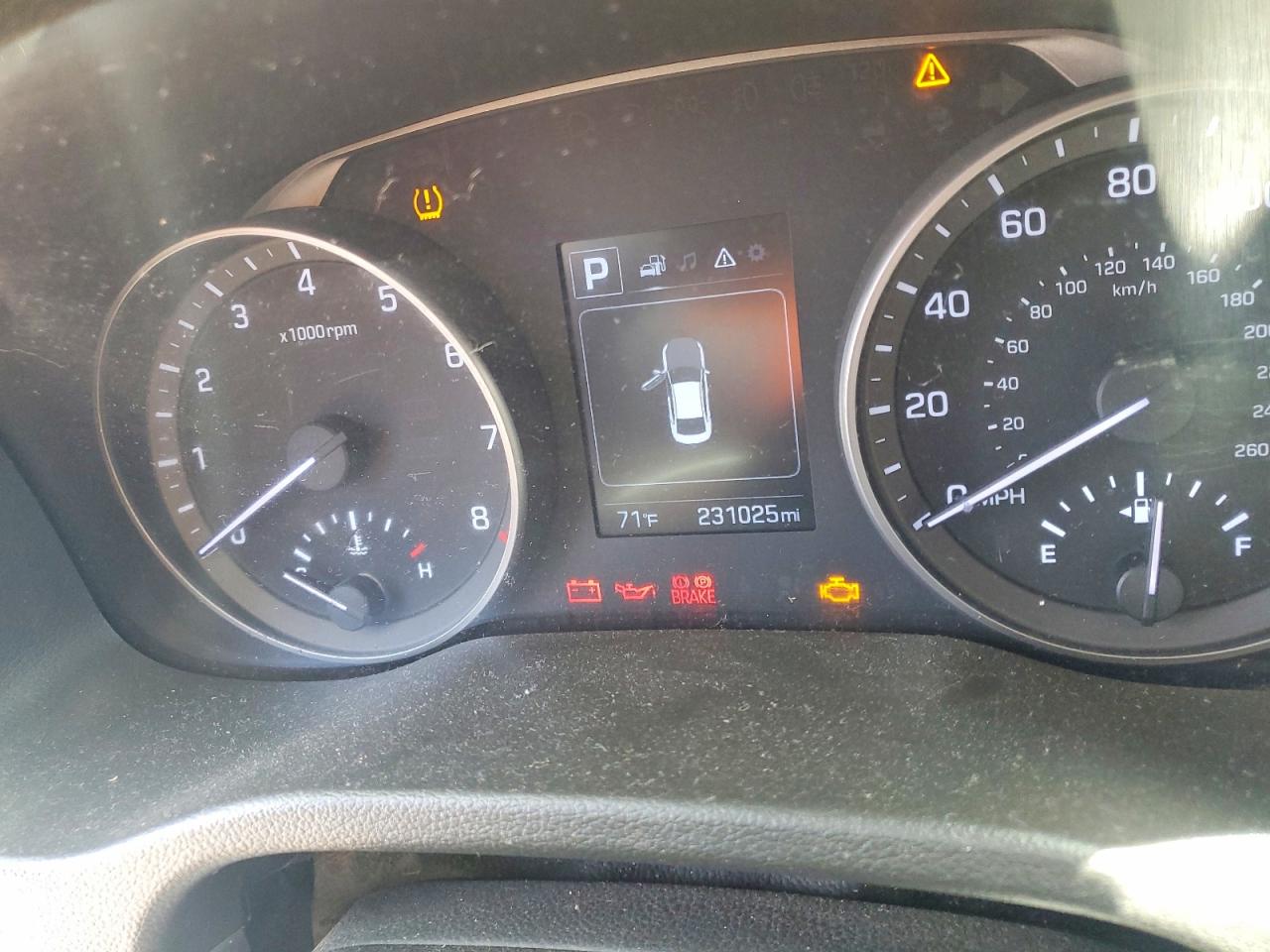 Hyundai ELANTRA Sel