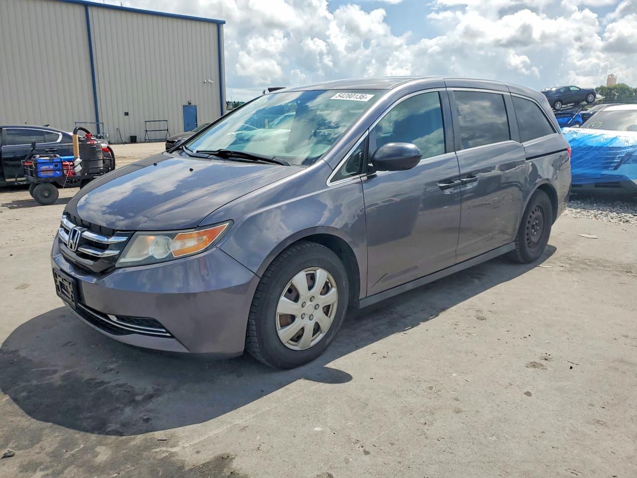 Salvage Honda Odyssey Image