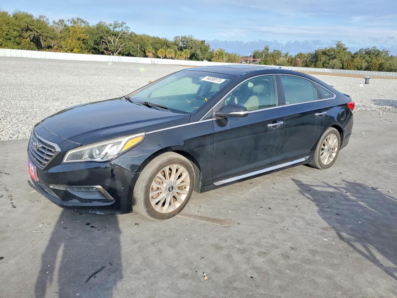 Salvage Hyundai SONATA Image