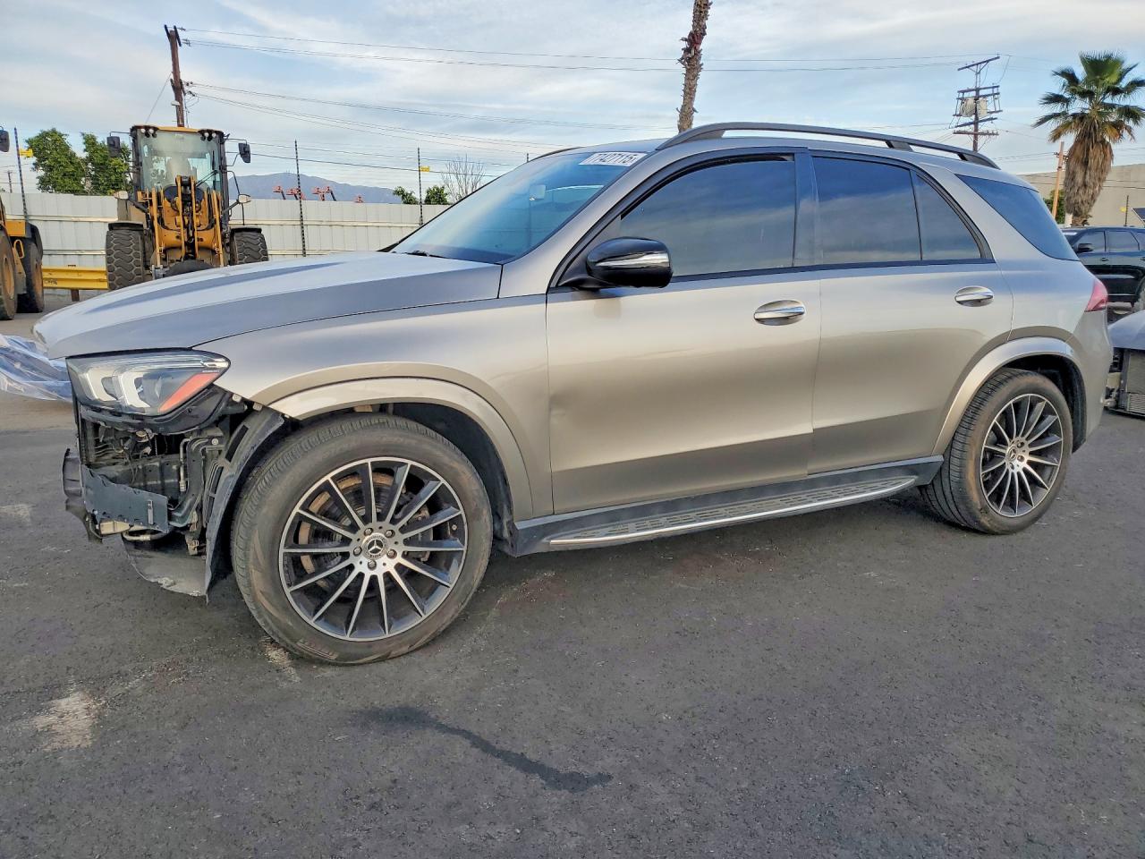 Salvage Mercedes-Benz GLE Image