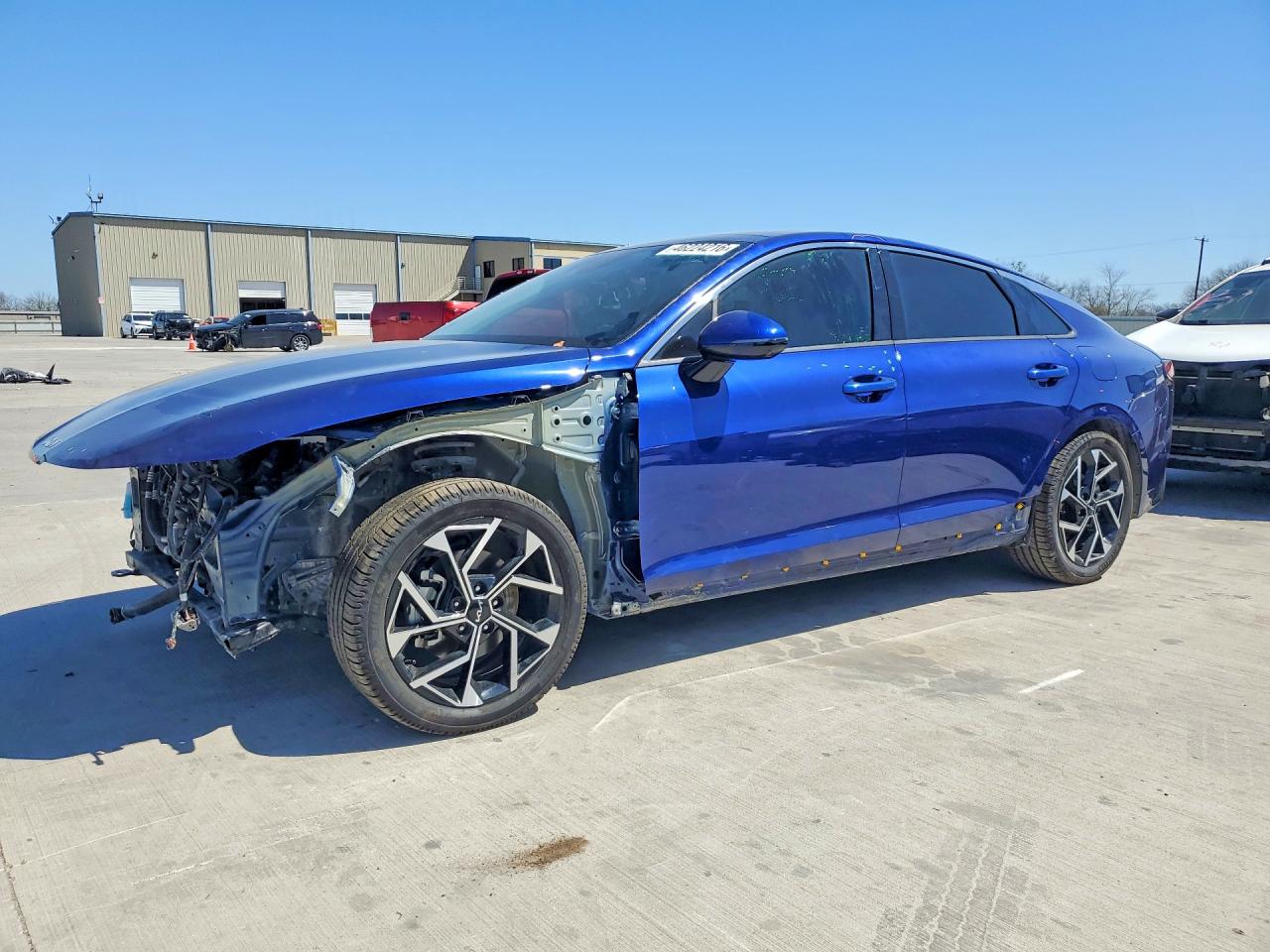 Salvage Kia K5 Image