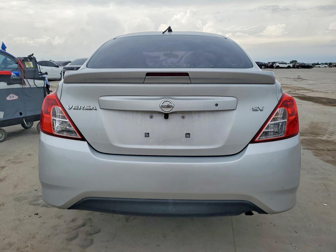 Nissan Versa Sv