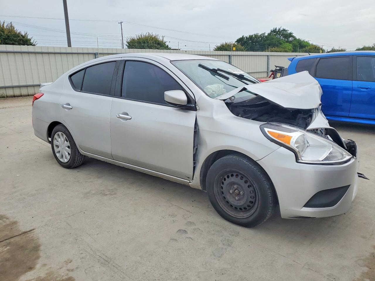 Nissan Versa Sv