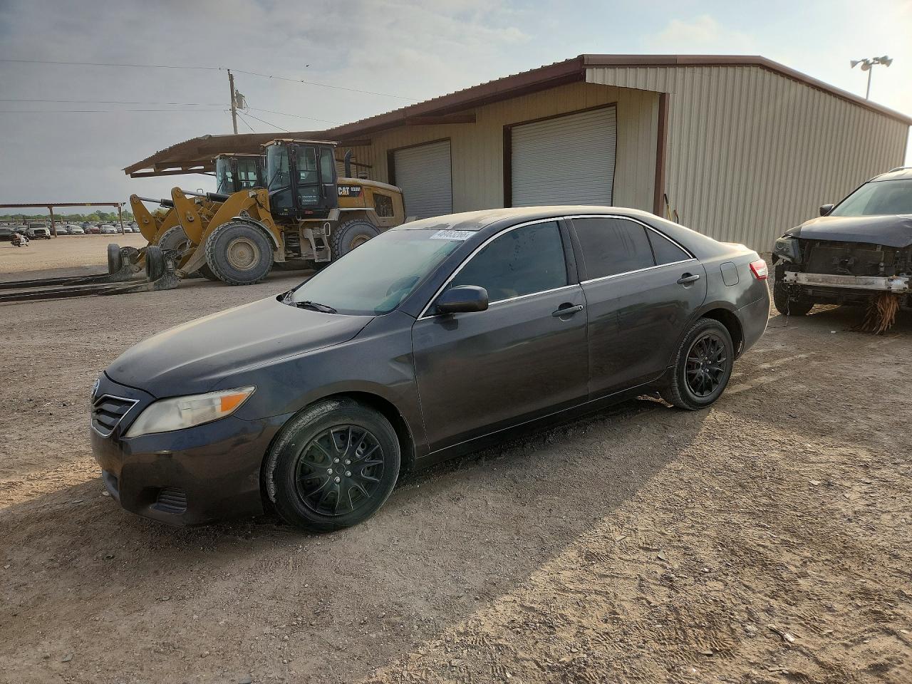 Salvage Toyota Camry Image
