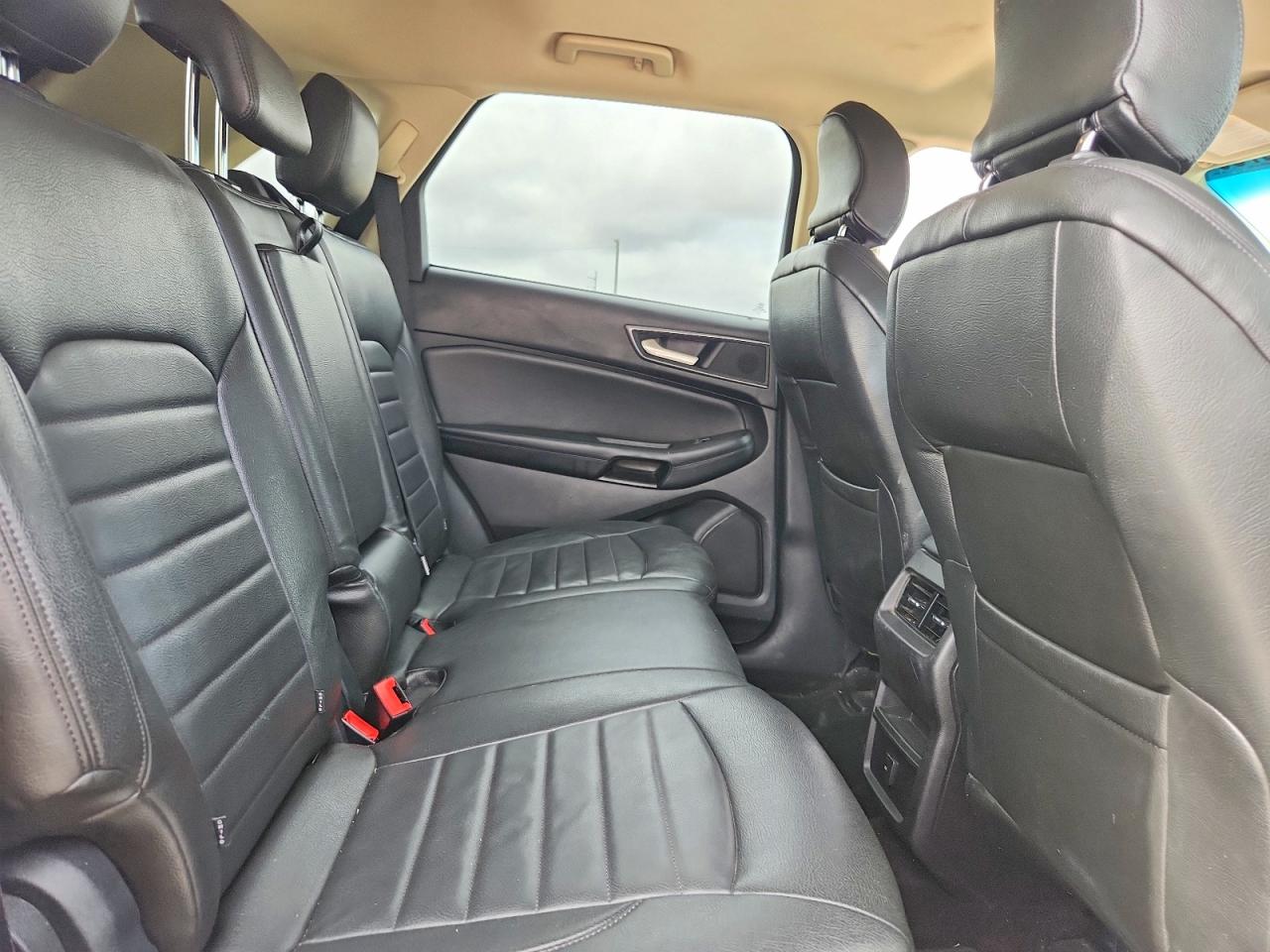 Ford Edge Se