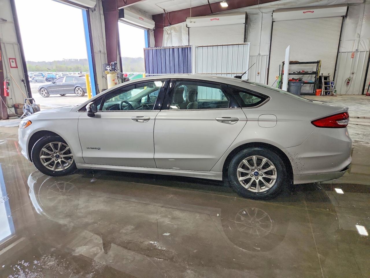 Ford Fusion Se Hybrid
