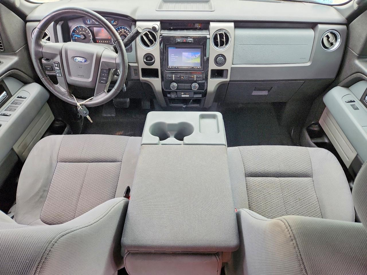 Ford F-150 Super Cab