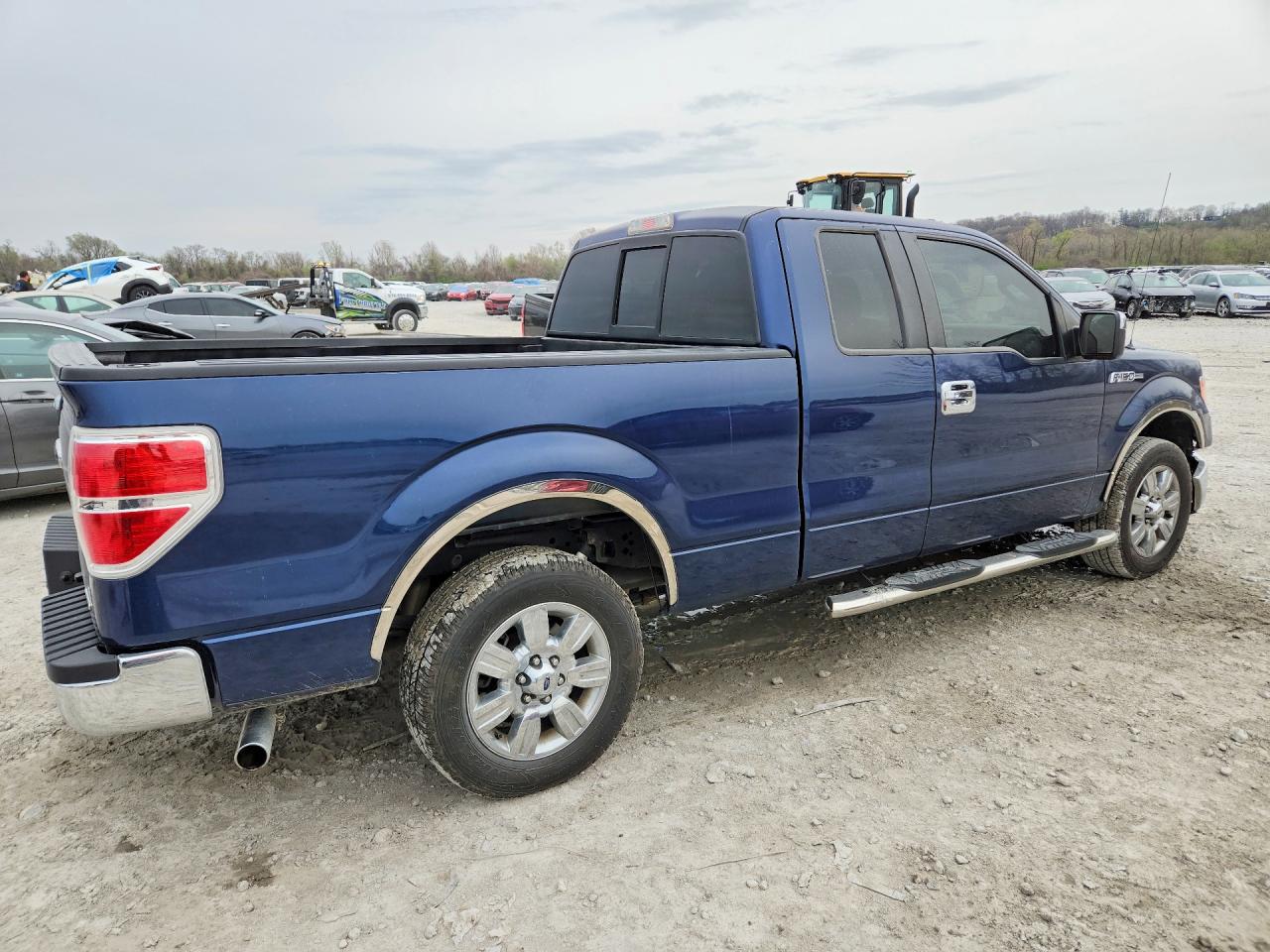 Ford F-150 Super Cab