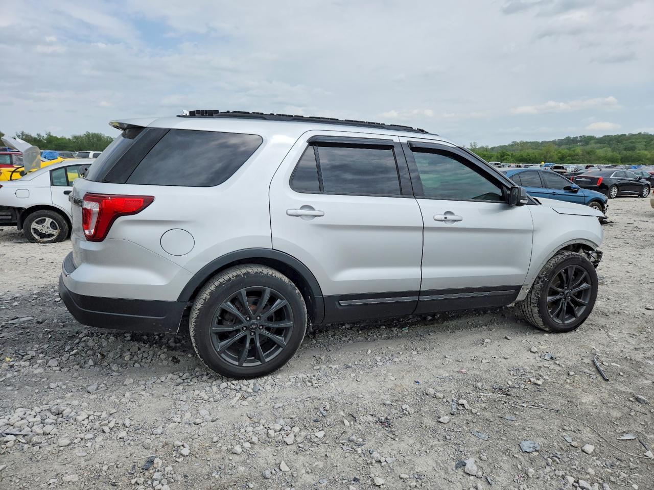 Ford Explorer Xlt