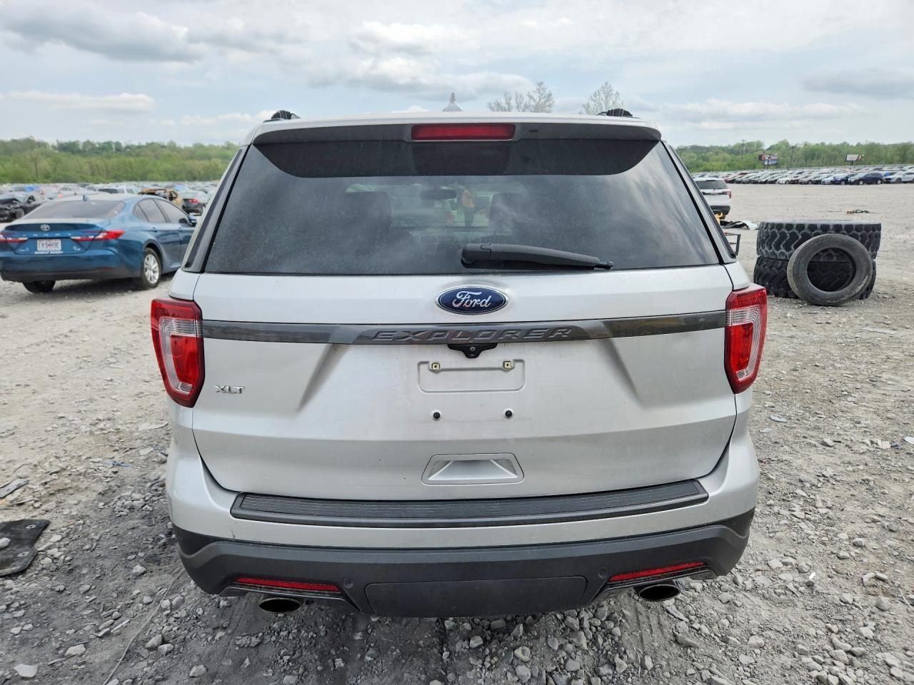 Ford Explorer Xlt