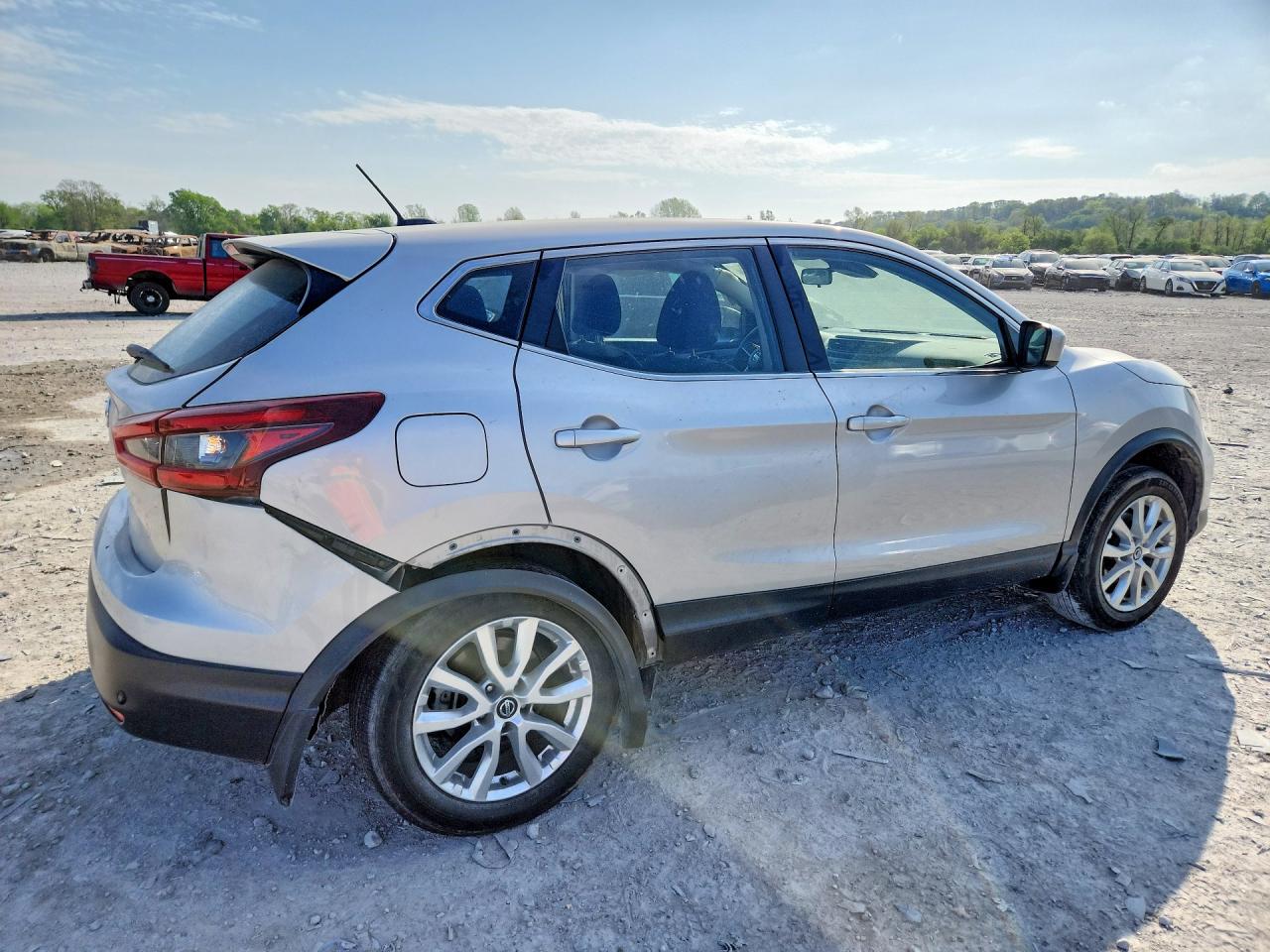 Nissan Rogue S