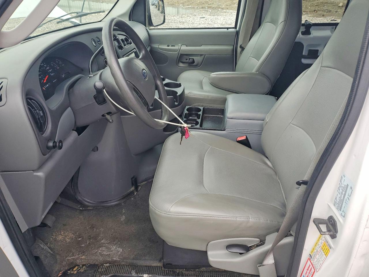 Ford Econoline E350 Super Duty Wagon