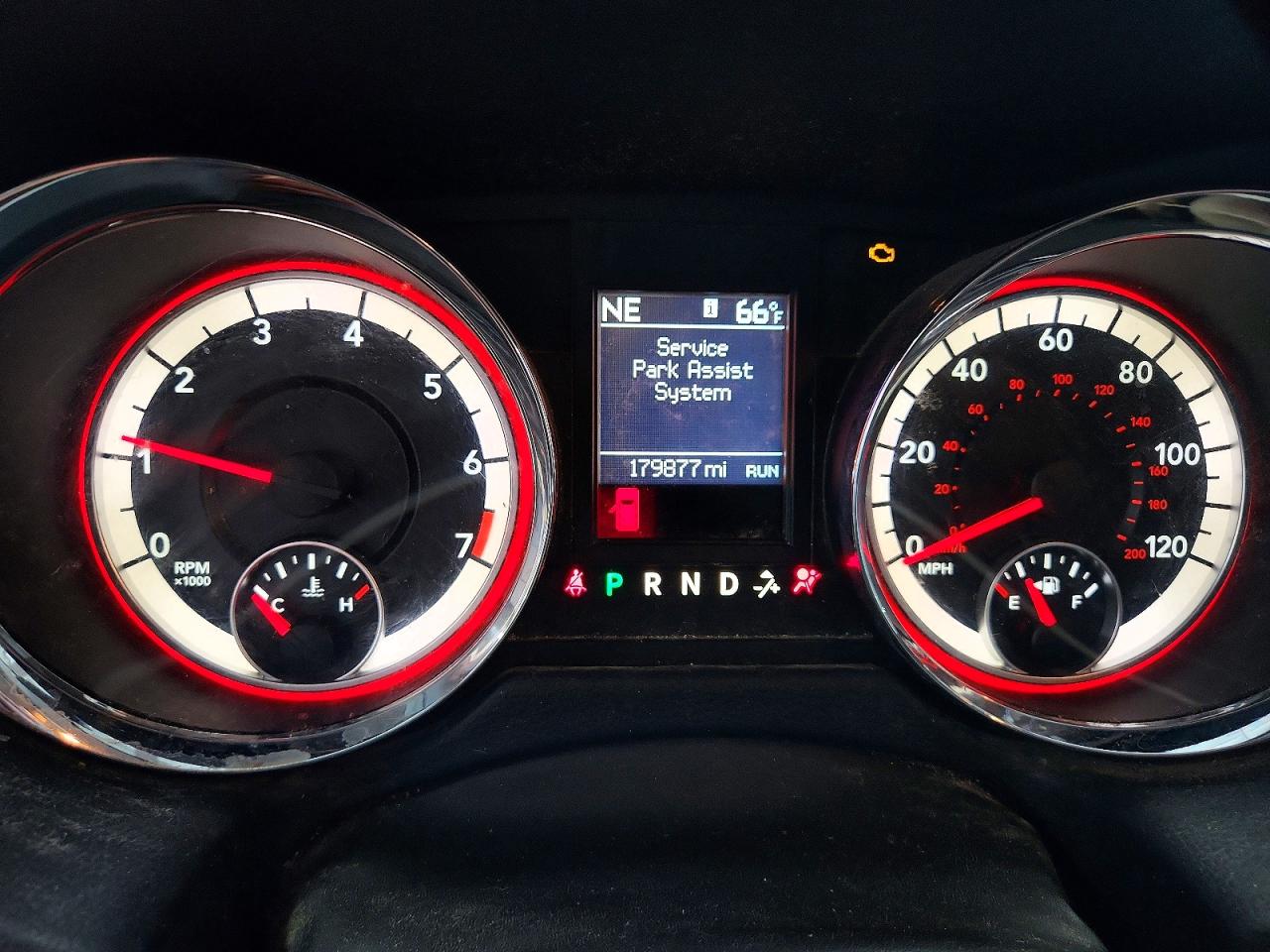 Dodge Caravan Sxt