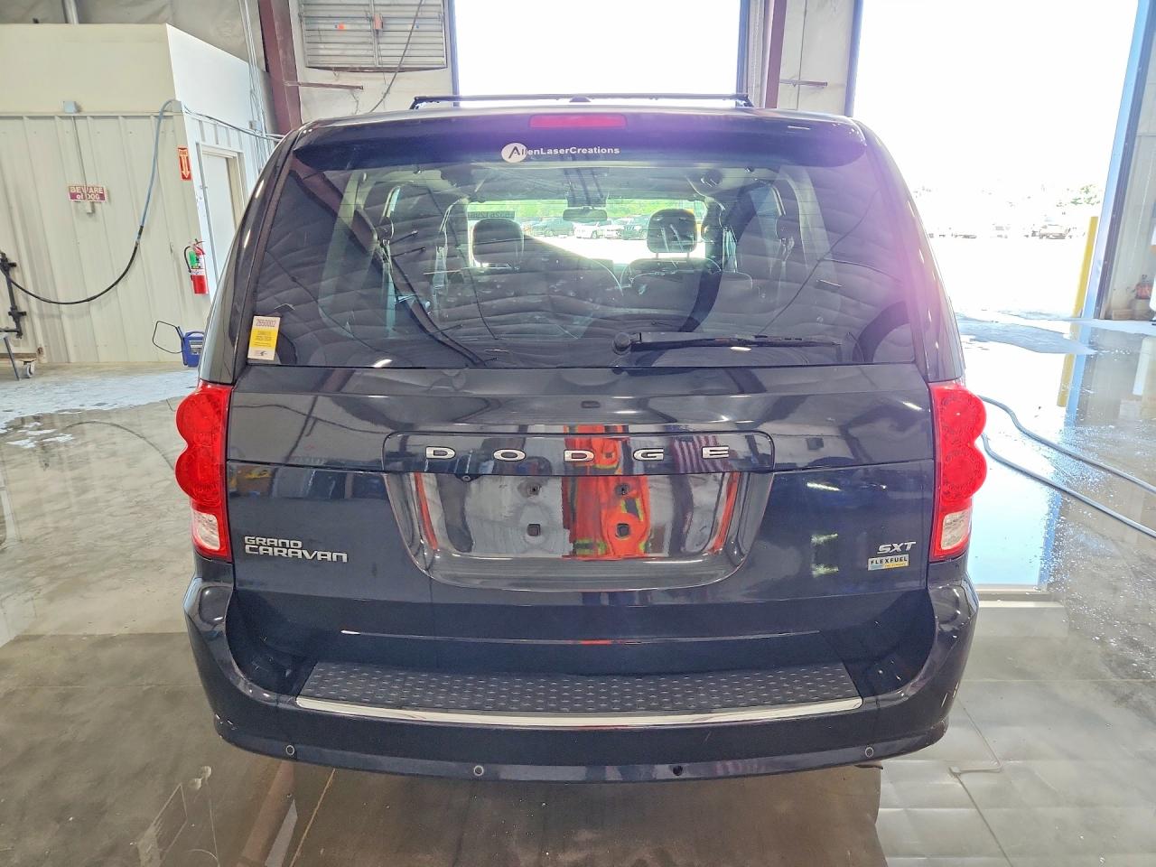 Dodge Caravan Sxt