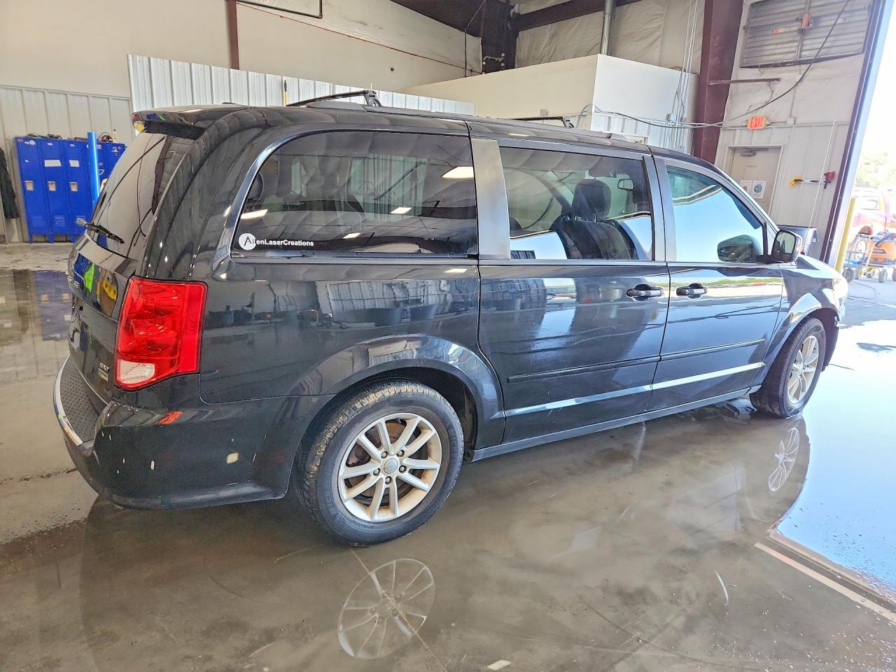 Dodge Caravan Sxt