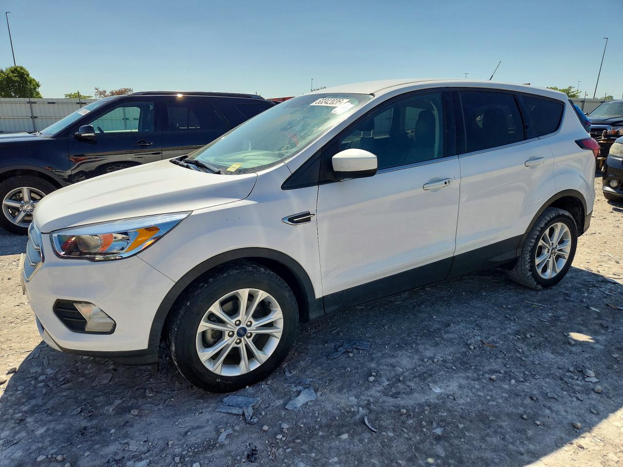 Salvage Ford Escape Image