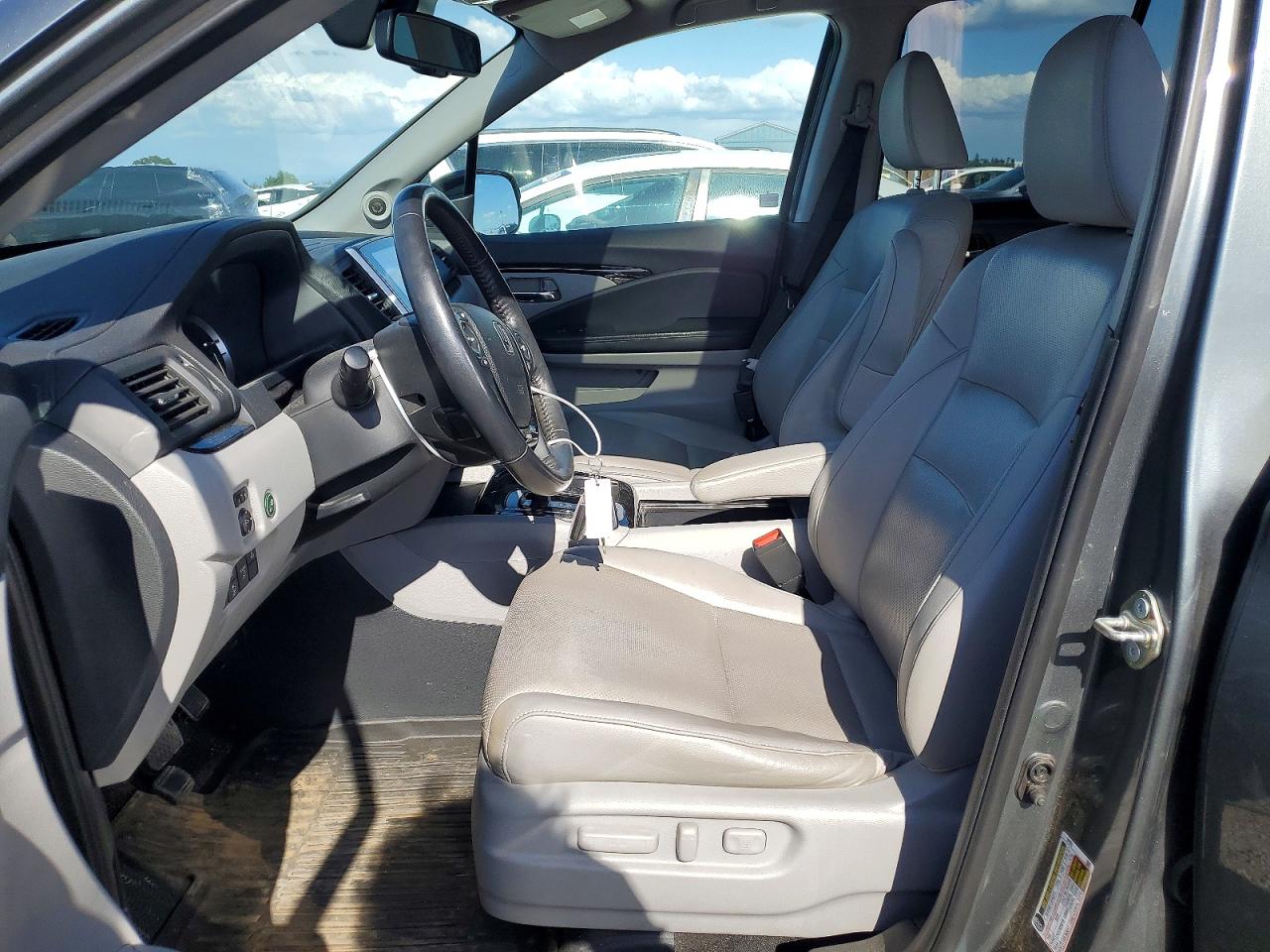 Honda Ridgeline Rtl
