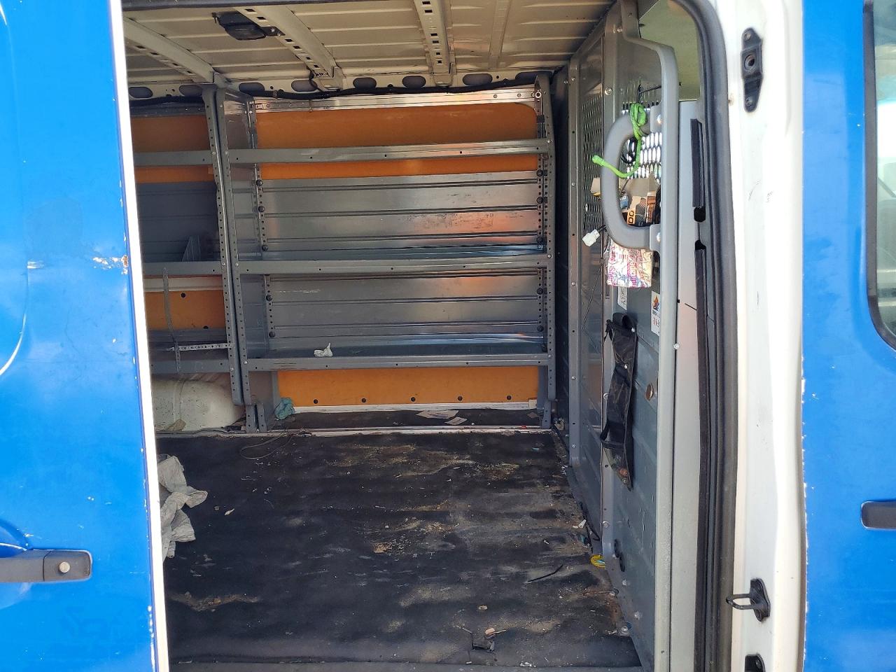 Nissan Nv 2500 Hd Sv