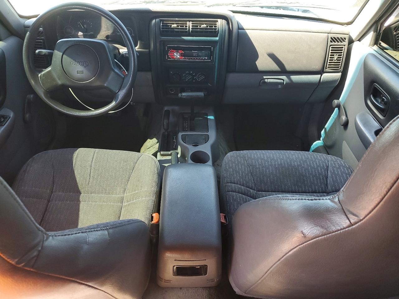 Jeep Cherokee Se