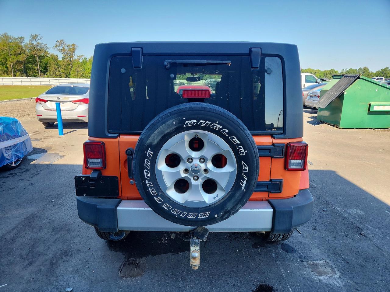 Jeep Wrangler Sahara