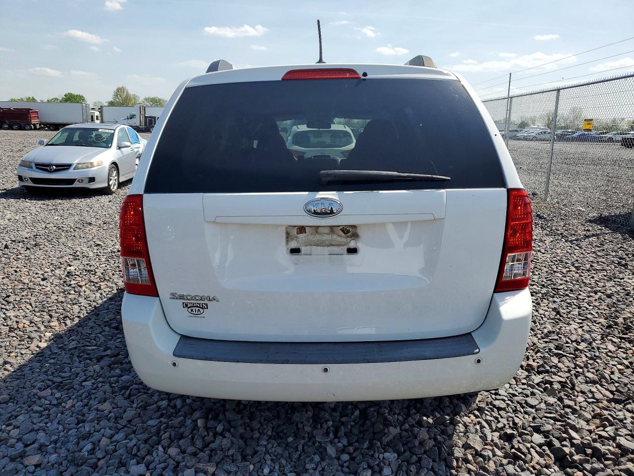 Kia Sedona Lx