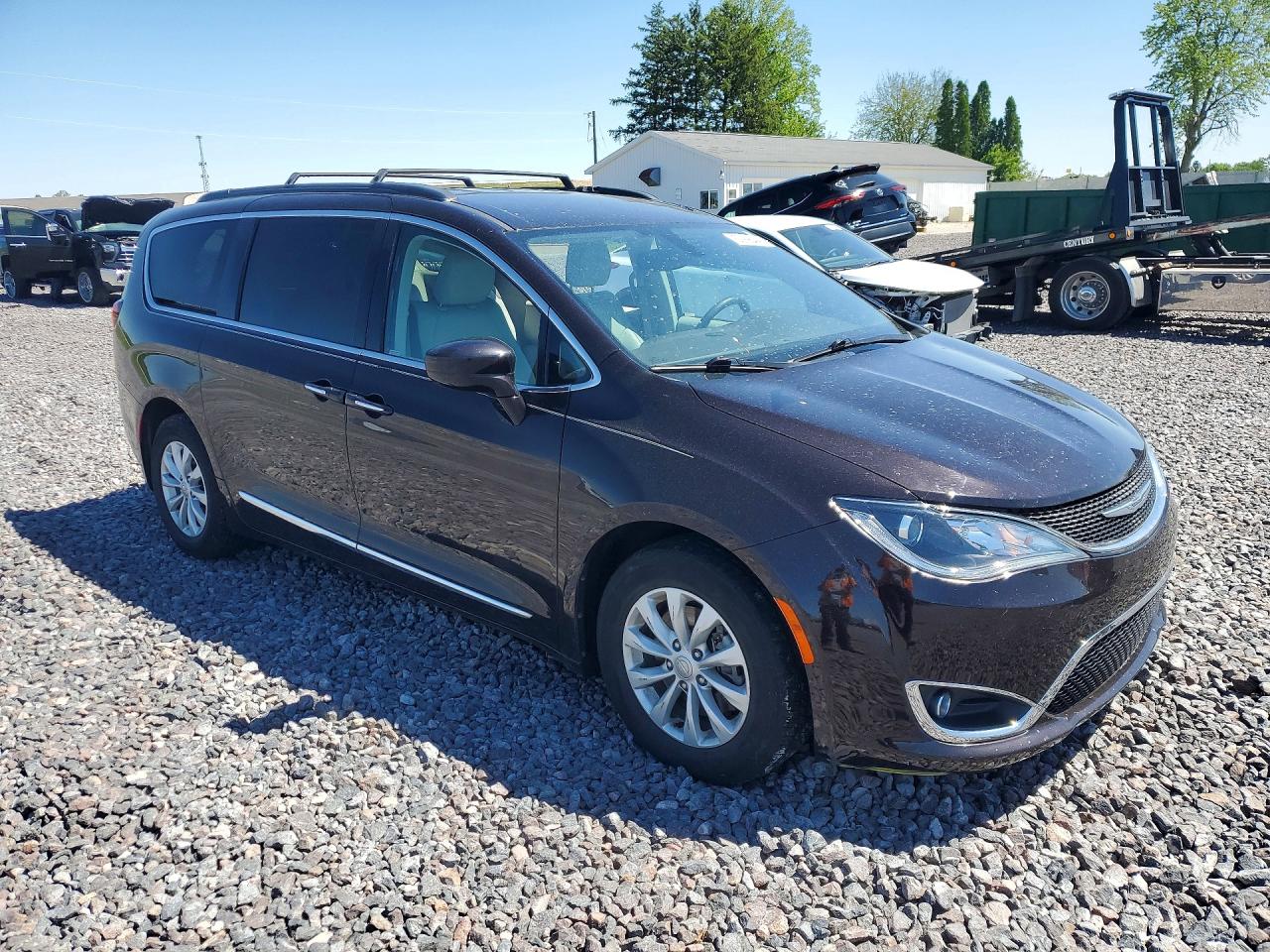 Chrysler Pacifica Touring L