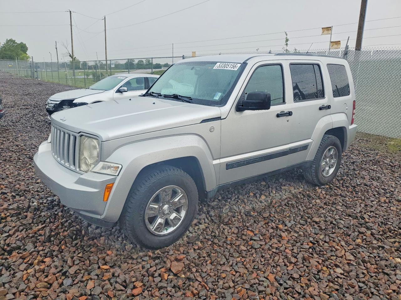 Salvage Jeep Liberty Image