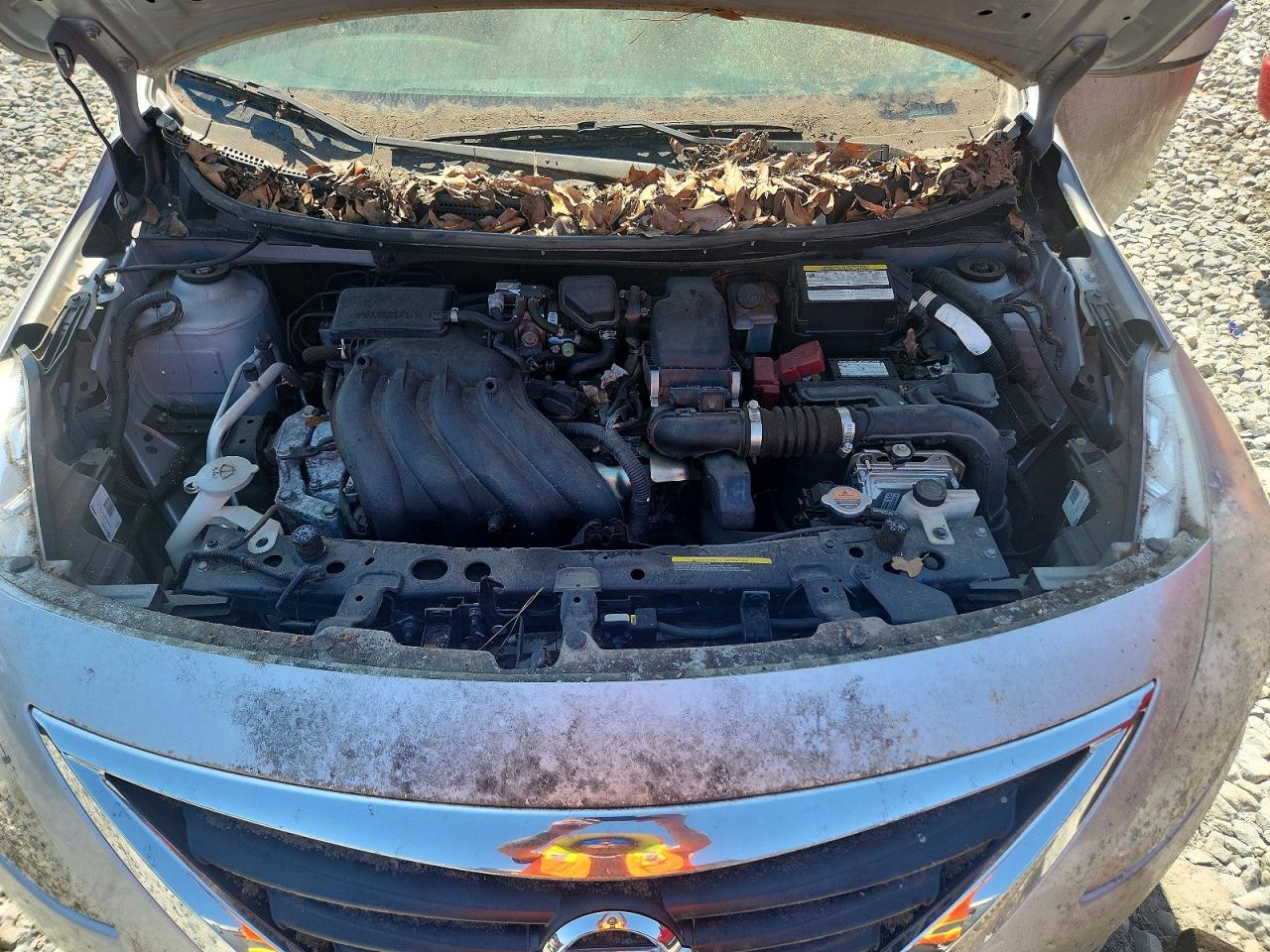 Nissan Versa 1.6 Sv