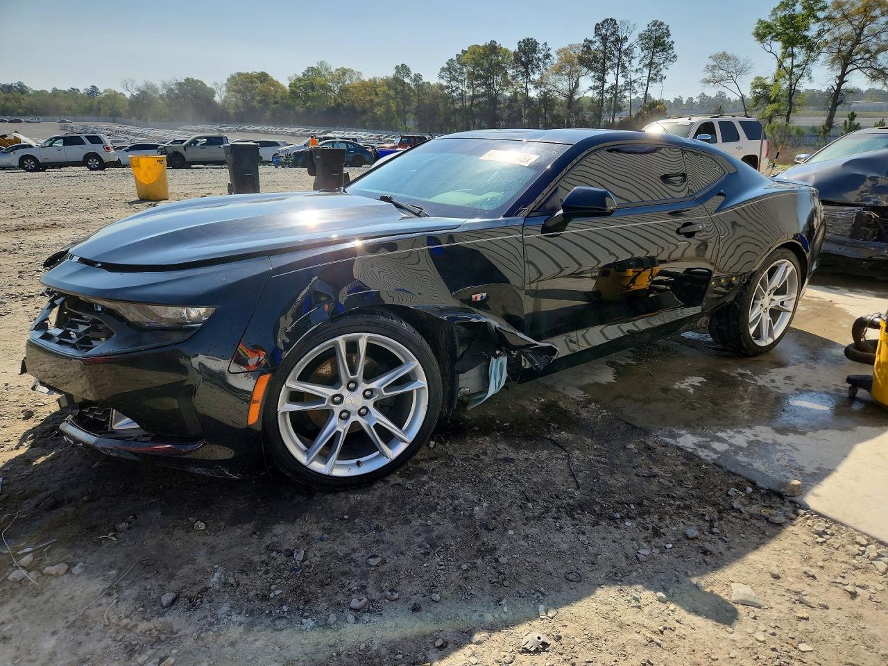 Salvage Chevrolet Camaro Image