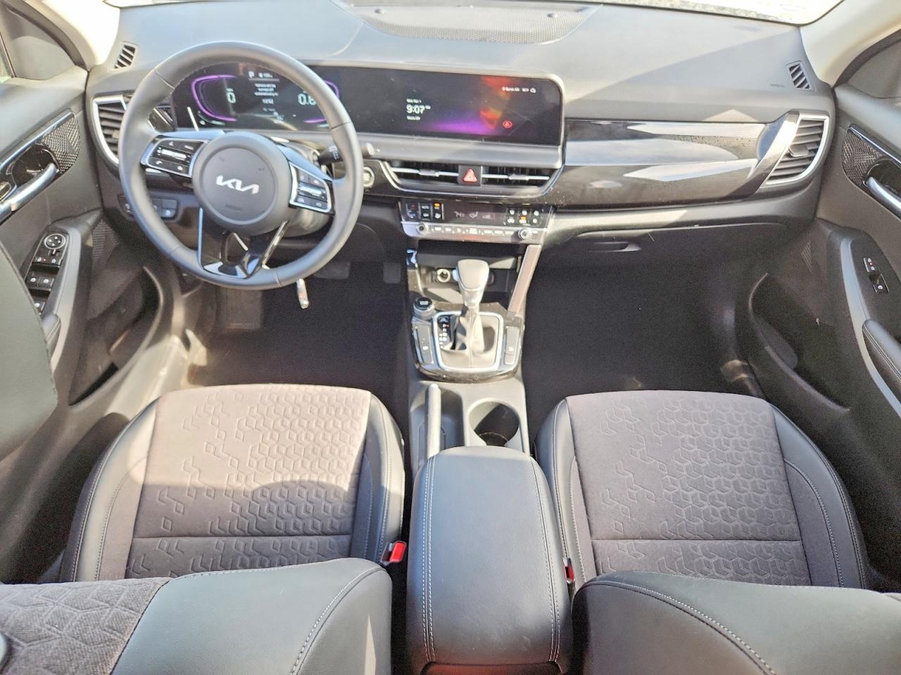 Kia Seltos S