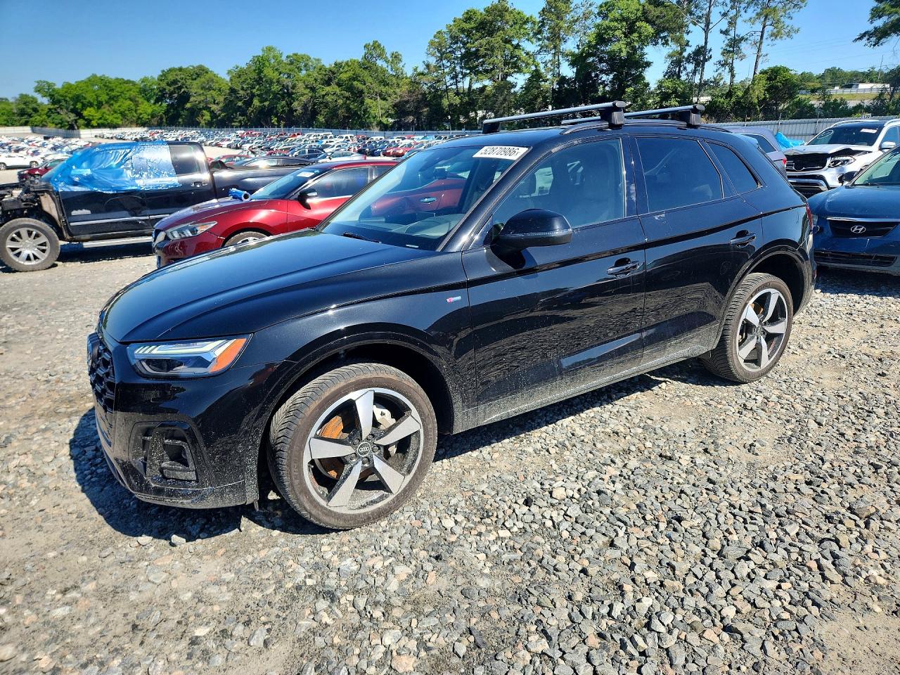 Salvage Audi Q5 Image