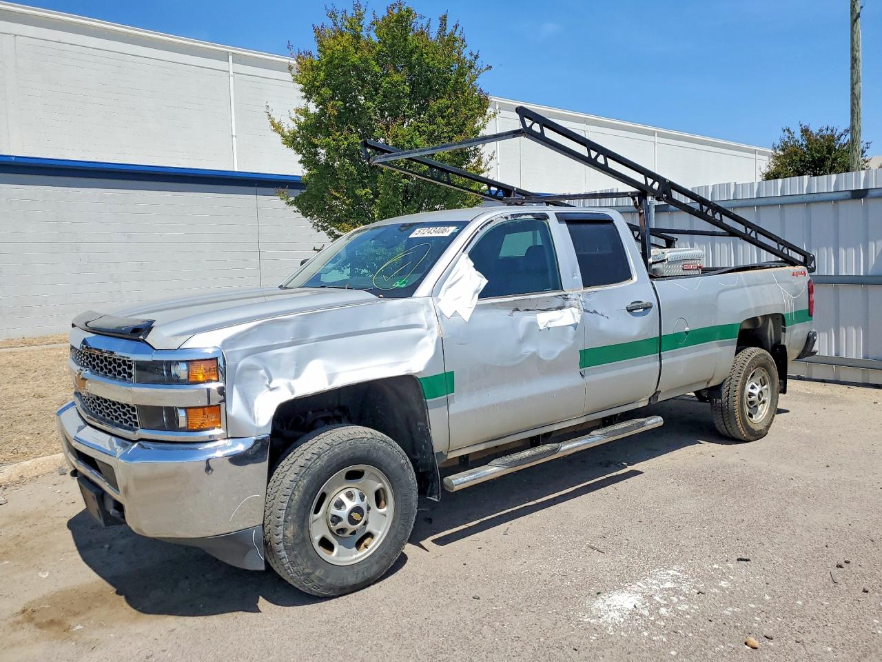 Salvage Chevrolet Silverado Image