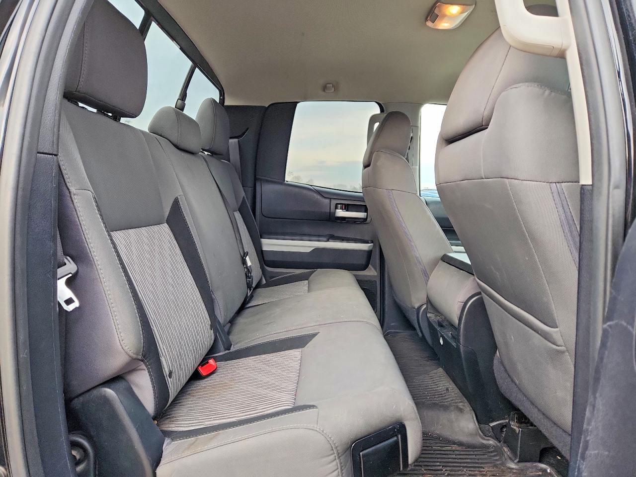 Toyota Tundra Double Cab Sr