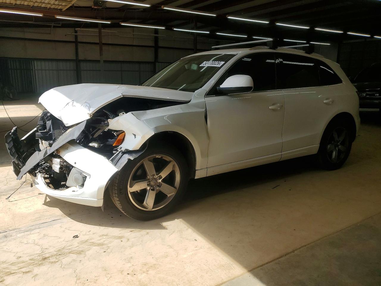 Salvage Audi Q5 Image