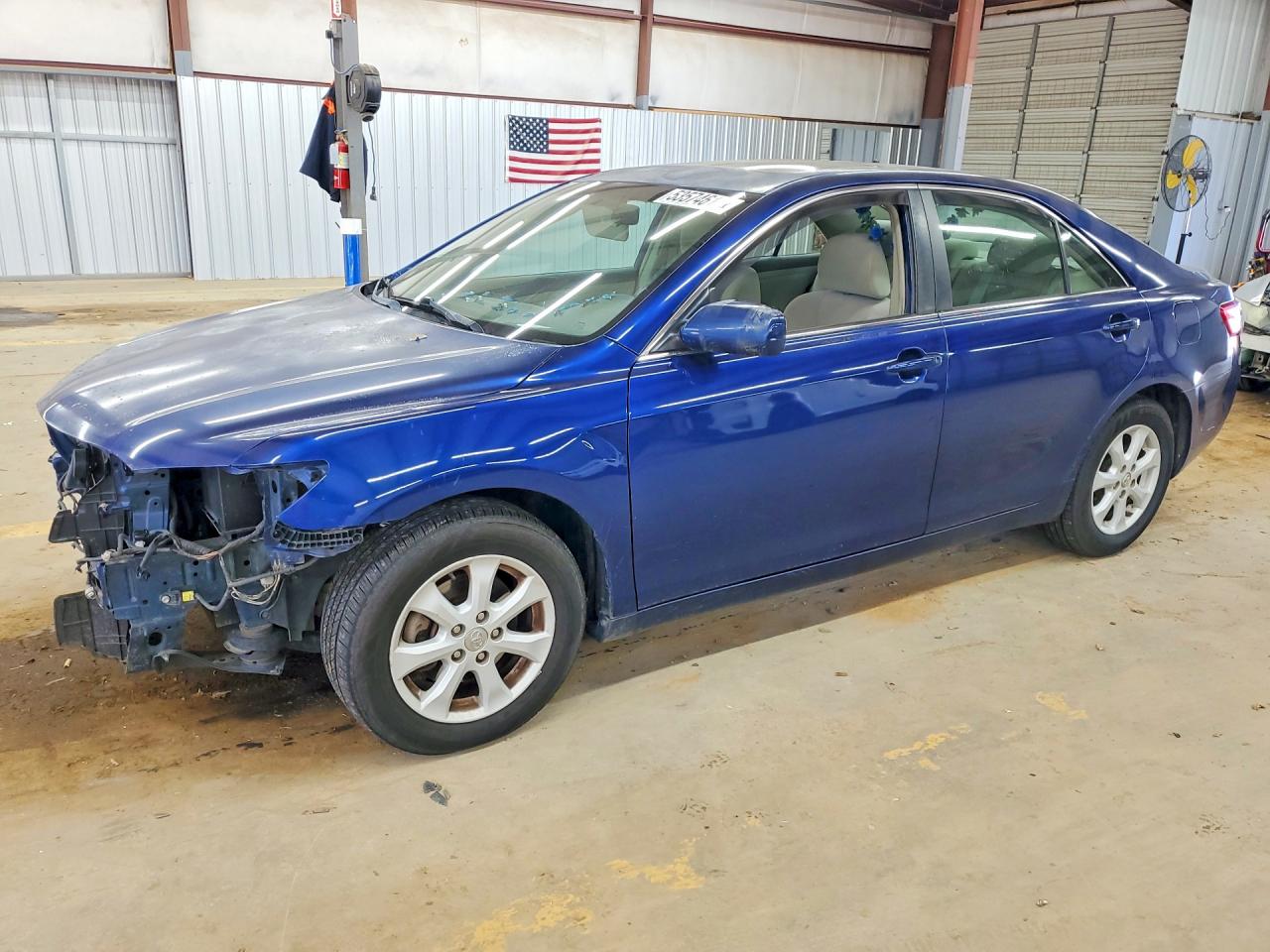Salvage Toyota Camry Image