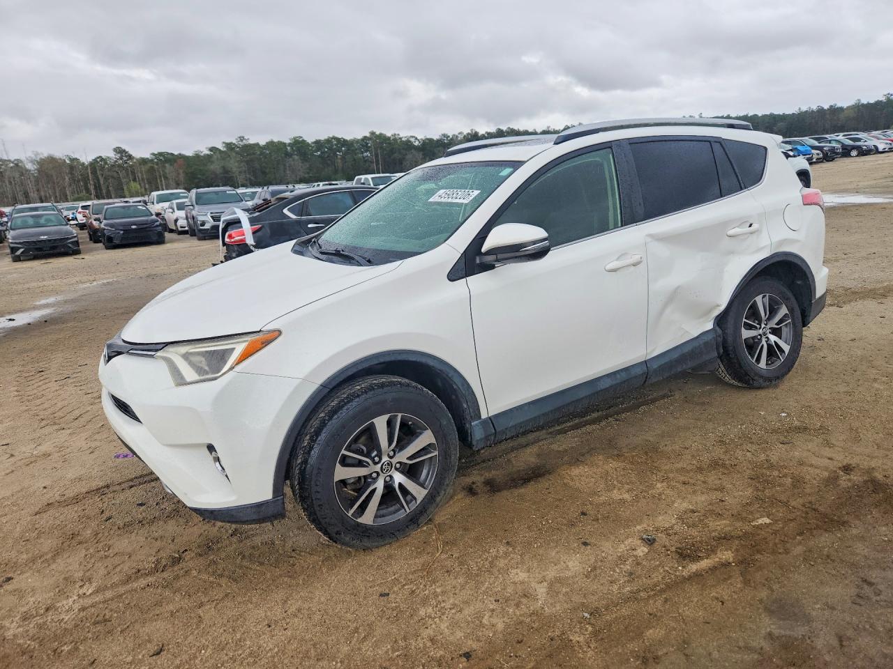 Salvage Toyota RAV4 Image