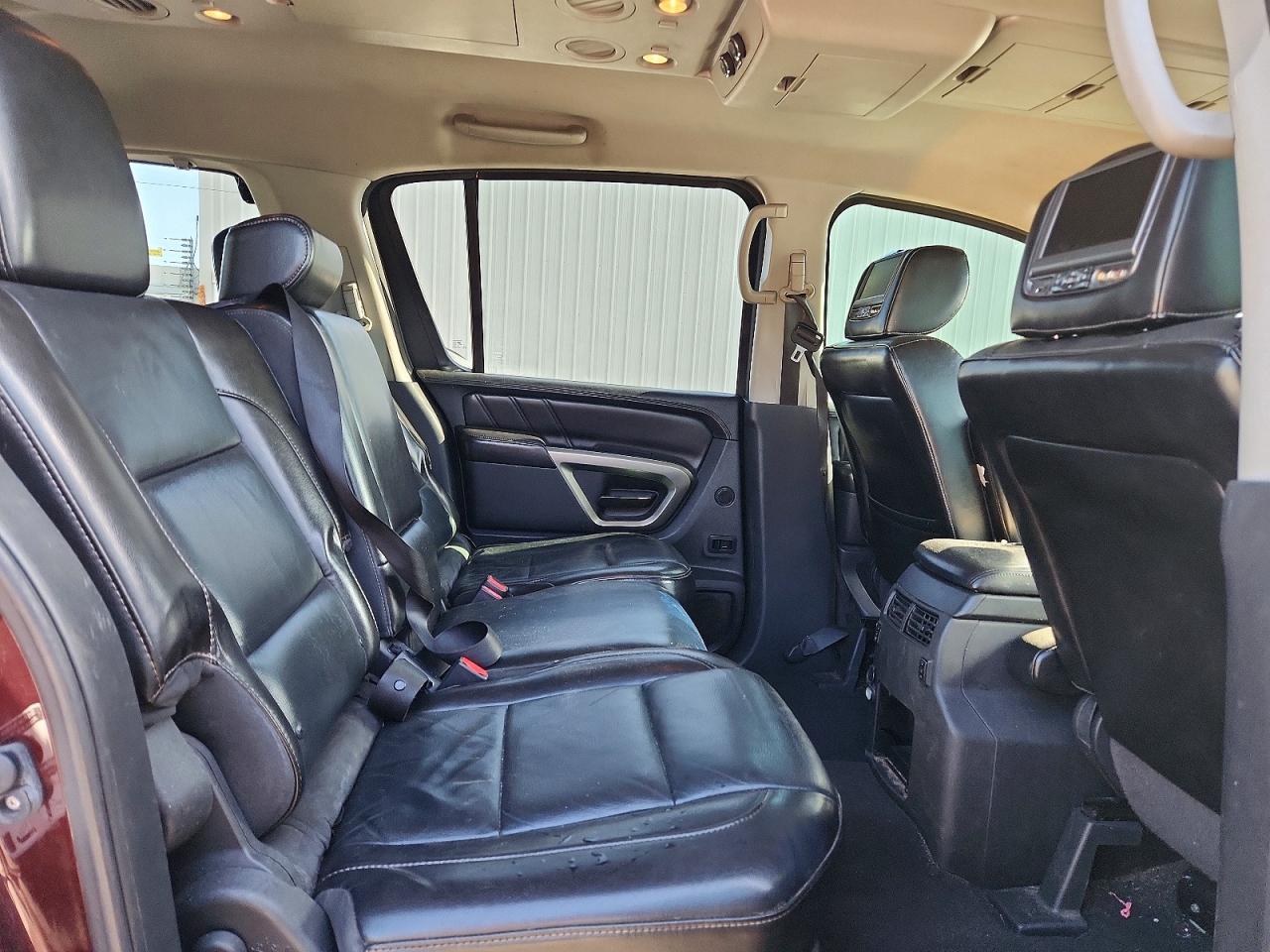 Nissan Armada Sv