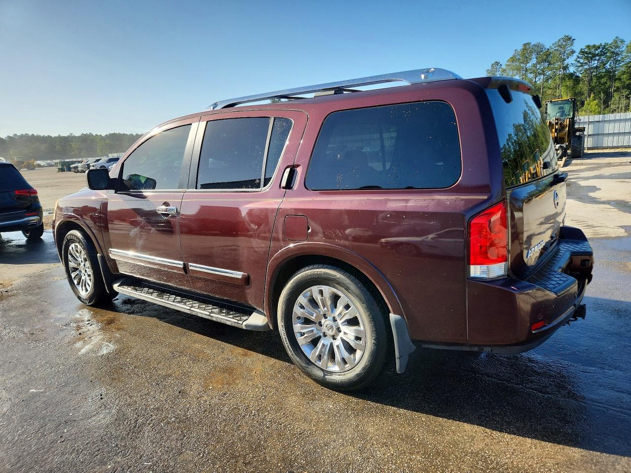 Nissan Armada Sv