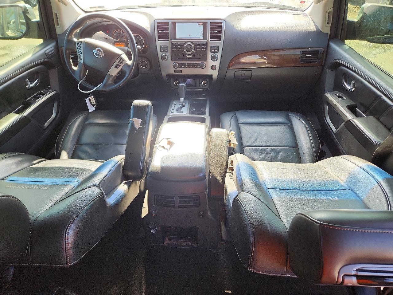 Nissan Armada Sv