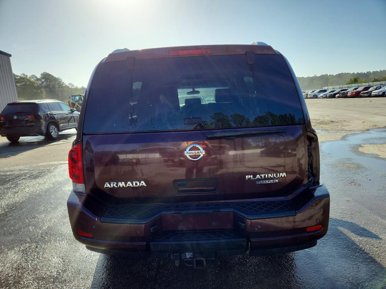 Nissan Armada Sv