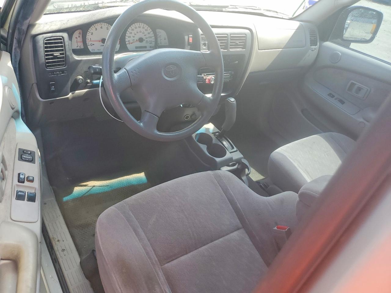 Toyota Tacoma Prerunner V6