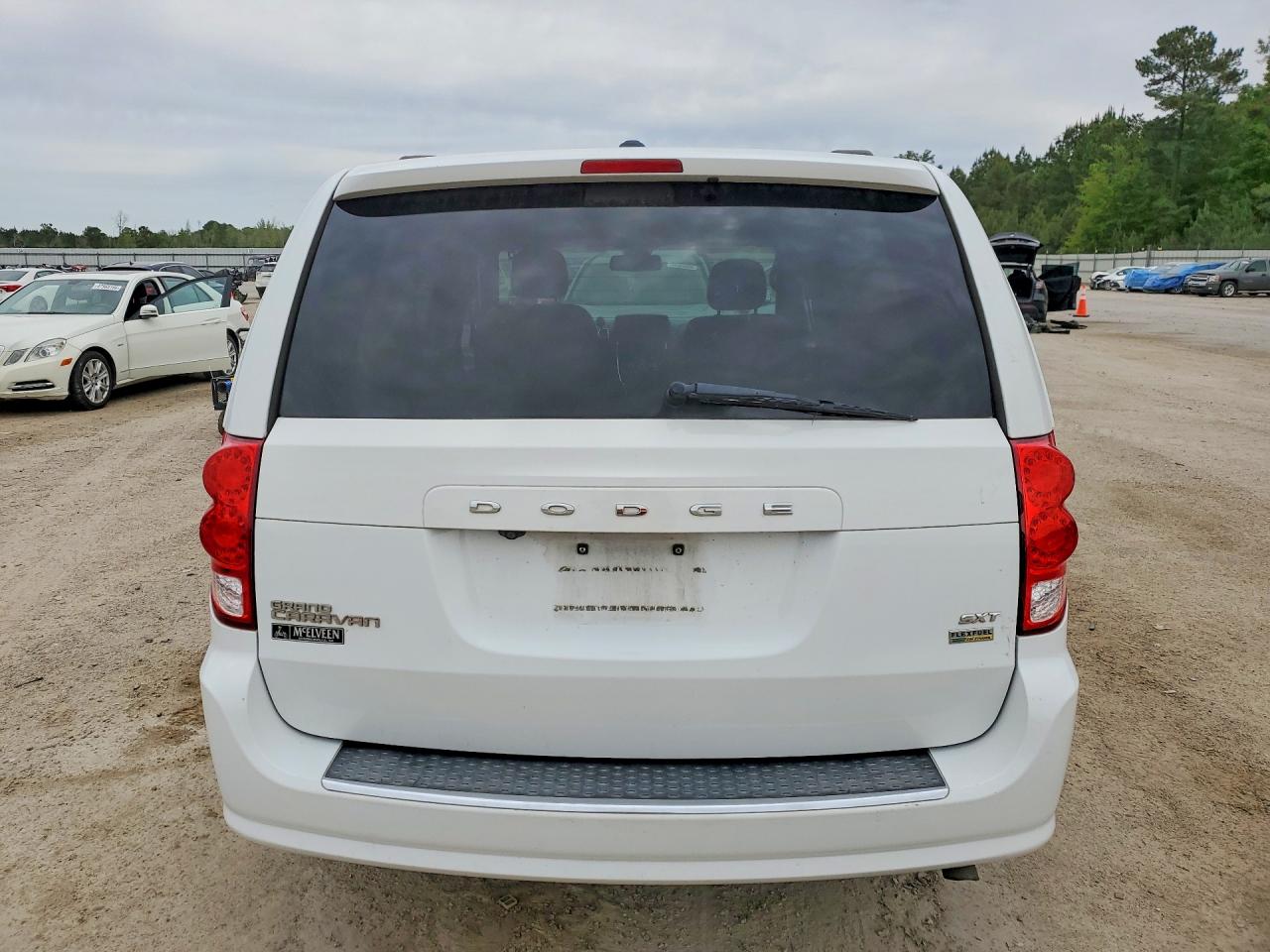 Dodge Caravan Sxt