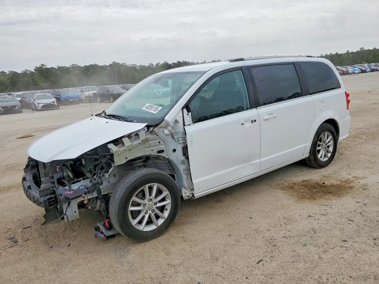 Salvage Dodge Caravan Image