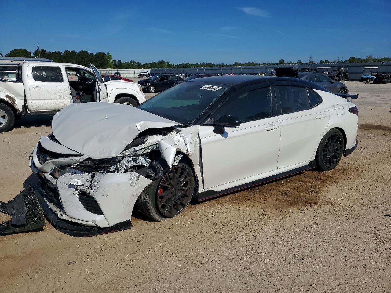 Salvage Toyota Camry Image