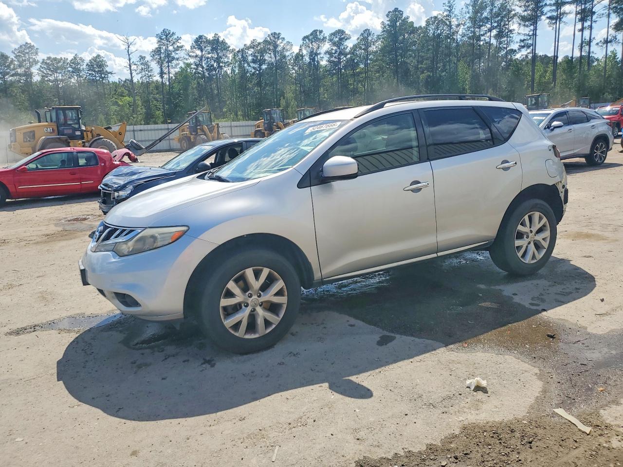 Salvage Nissan Murano Image